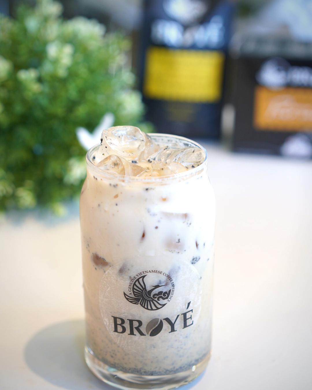 Black Sesame Coffee - Broyé Cafe & Bakery