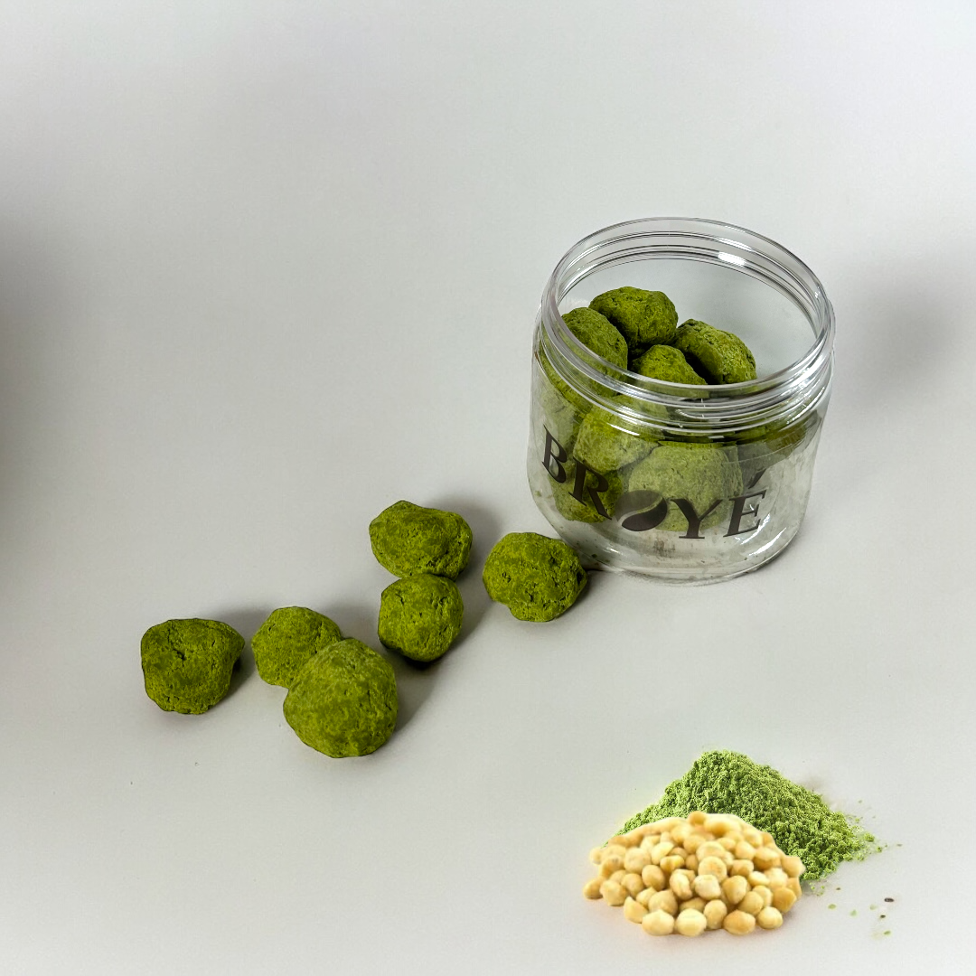 Macadamia Nuts Chocolate Matcha