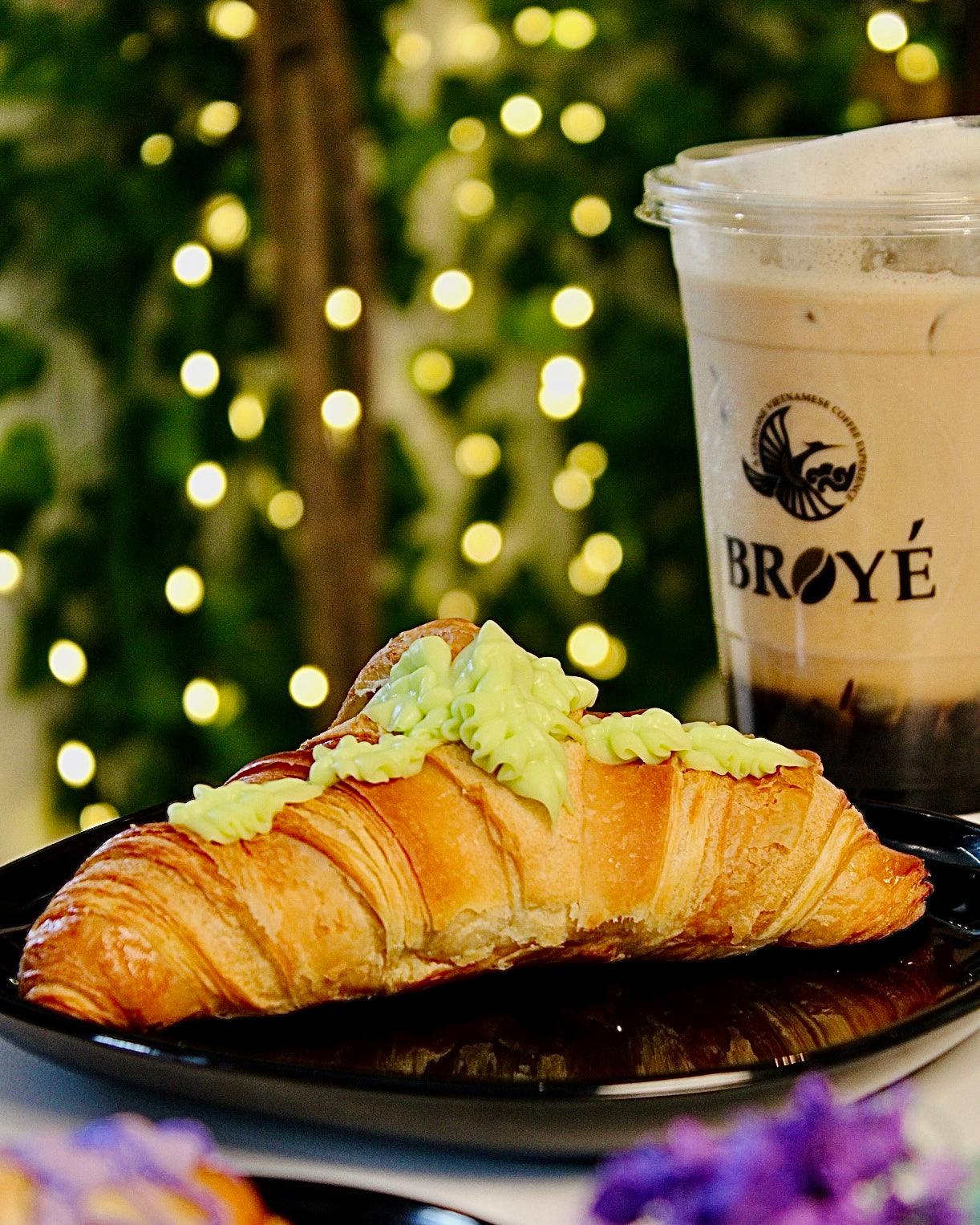 Moissant Tropical Pandan - Broyé Cafe & Bakery